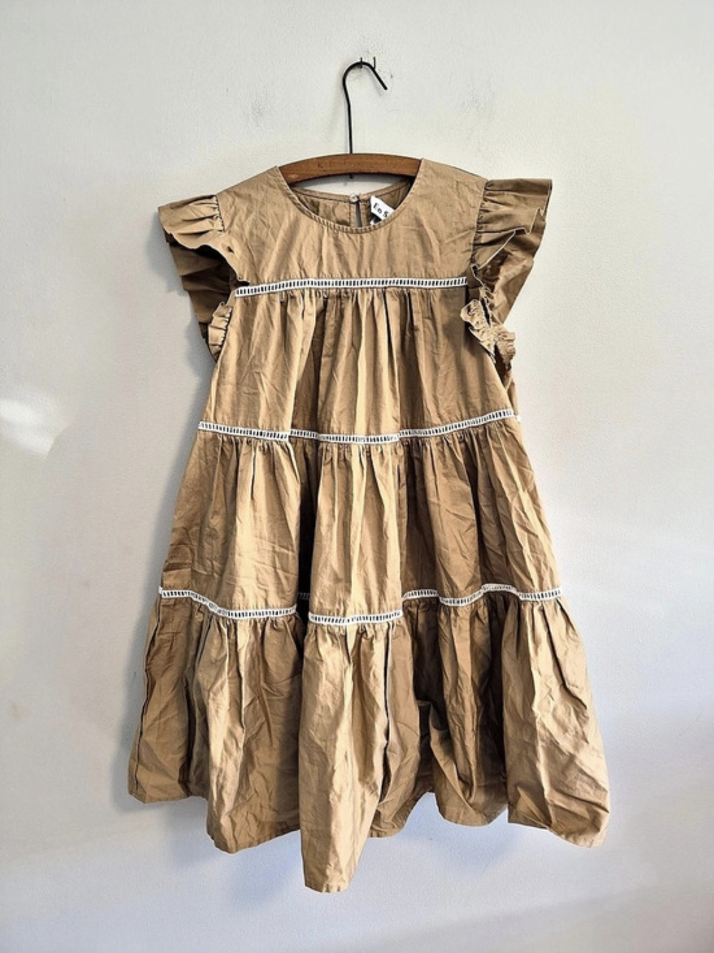 En Saison Small Tan Tiered Ruffle Aline Short Sleeve Mini Dress